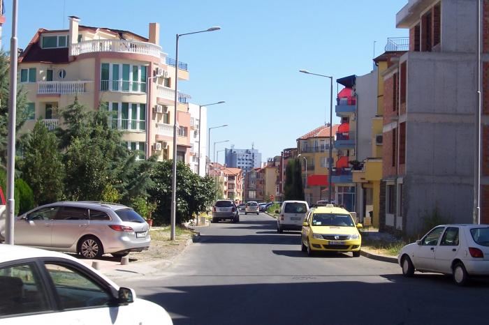 Студио с огромна панорамна тераса и прекрасна гледка в Несебър, кв. Черно море 2 – без такса поддръжка