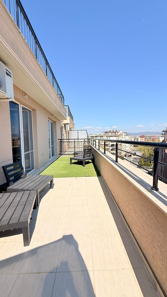 Луксозен мезонет с три спални в сърцето на Слънчев бряг – простор, стил и комфорт на две нива