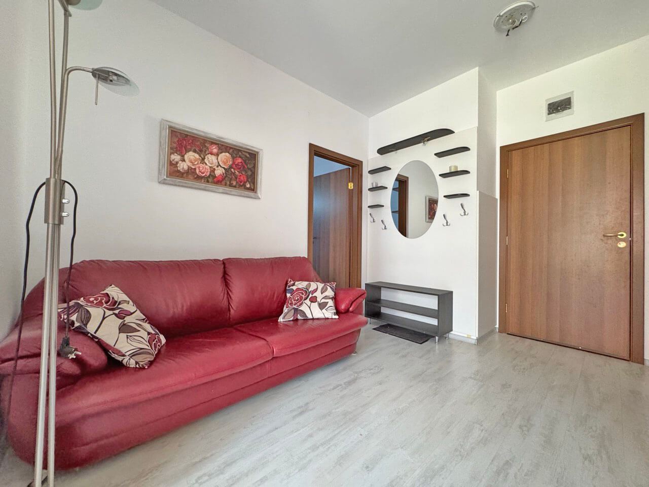 Тристаен апартамент в комплекс с добре организирана среда и уютна атмосфера