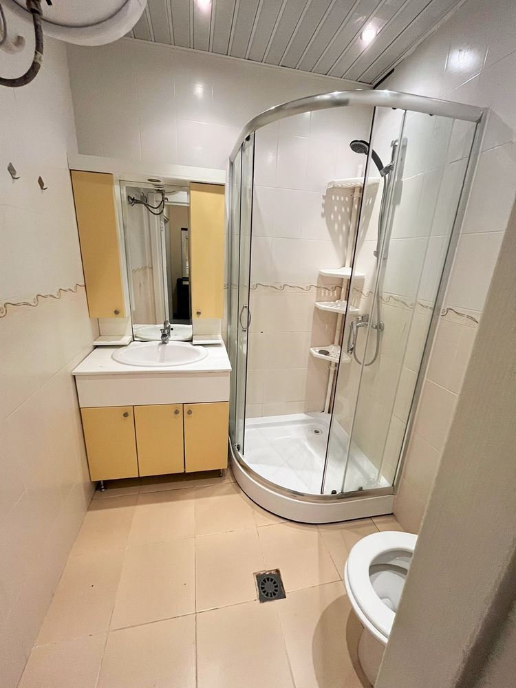 Слънчев и просторен двустаен апартамент в Слънчев бряг – напълно обзаведен с отлични удобства в комплекса