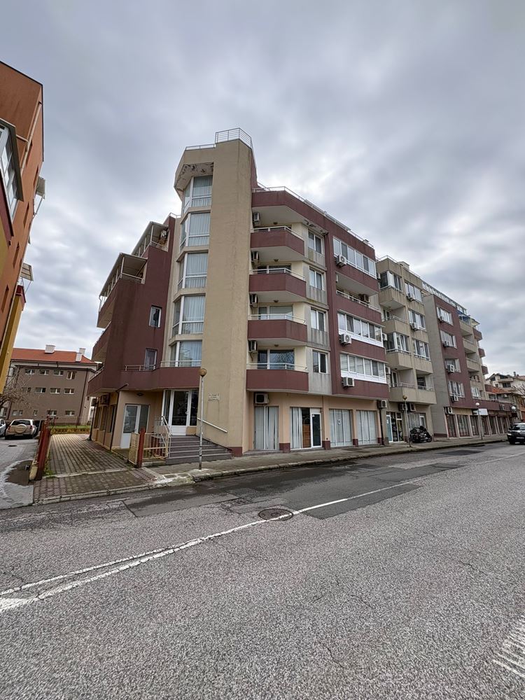 Просторно обзаведено студио в Поморие – източно изложение и отлична локация на 400 м от морето