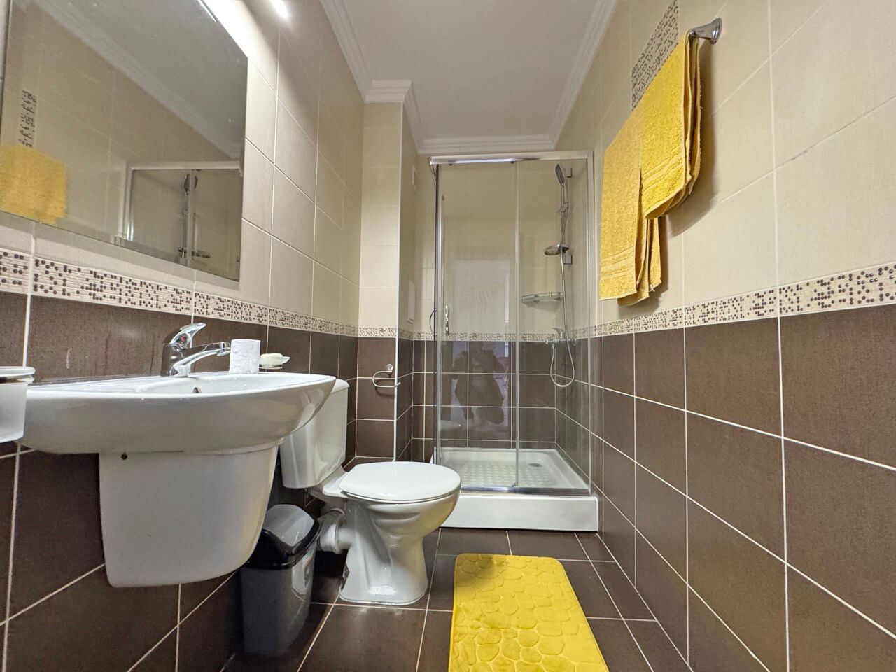 Просторен двустаен апартамент в престижен комплекс в Свети Влас – на 200 метра от морето