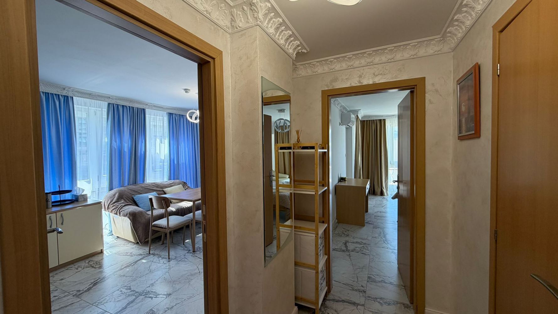 Просторен двустаен апартамент на 300 м от морето в Слънчев бряг – комфорт, сигурност и отлична инвестиция