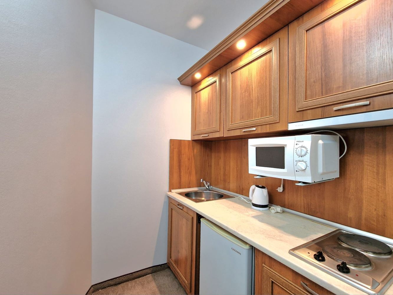 Панорамно студио на последен етаж в Слънчев бряг – тишина, простор и усещане за свобода