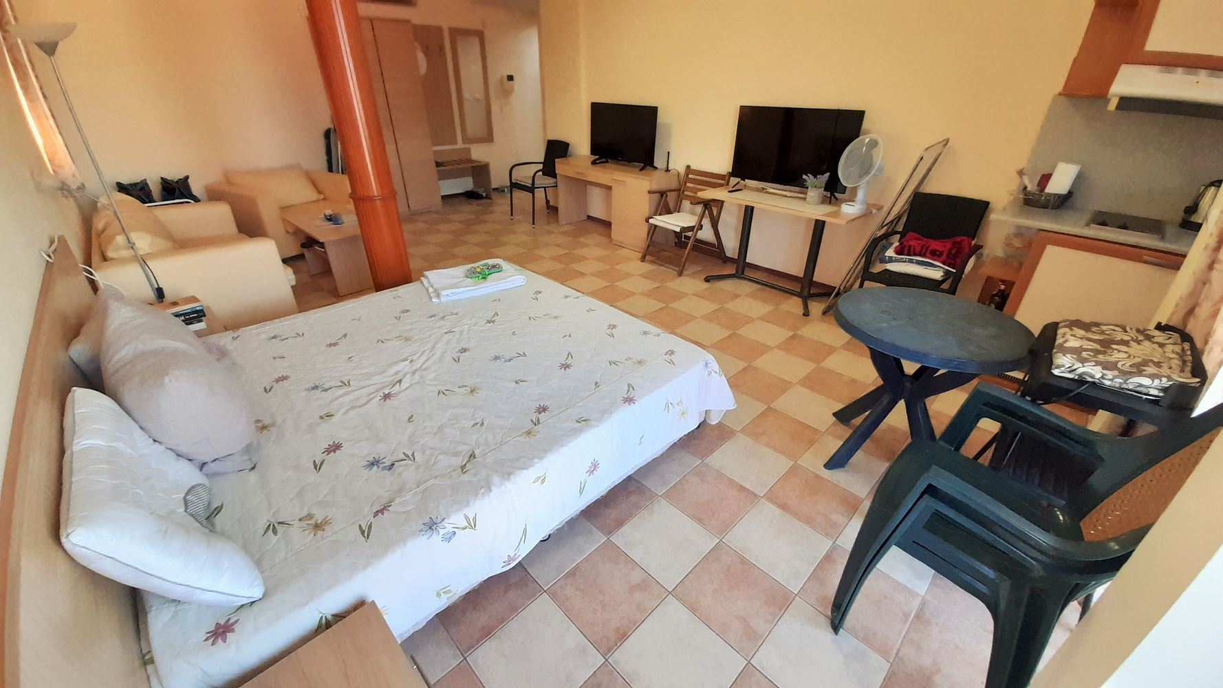 Ексклузивно предложение на първа линия в Слънчев бряг – простор, лукс и невероятна инвестиция с морска панорама