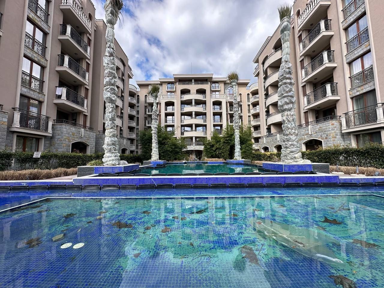 Тристаен апартамент в елитен комплекс на Слънчев бряг – модерен лукс, комфорт и морска атмосфера