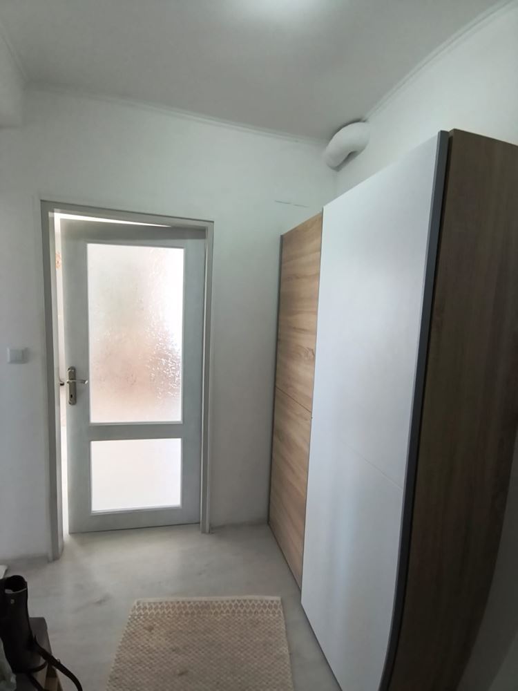 Реновиран двустаен апартамент с панорамна гледка в модерен комплекс близо до Слънчев бряг