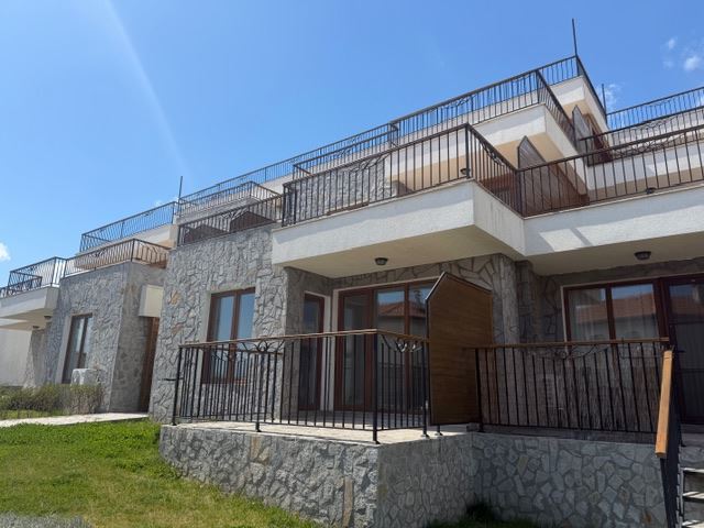 Студио с морска панорама в луксозен комплекс в Ахелой – комфорт, стил и релакс