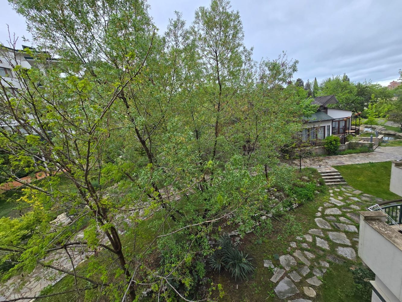 Луксозно студио на първа линия в Равда – стил, комфорт и директен достъп до плажа