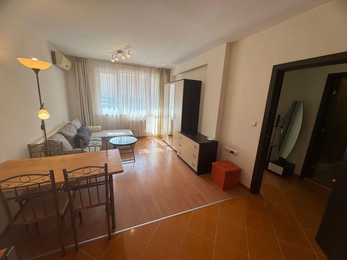 Двустаен апартамент на партер в стария град на Поморие – близо до морето