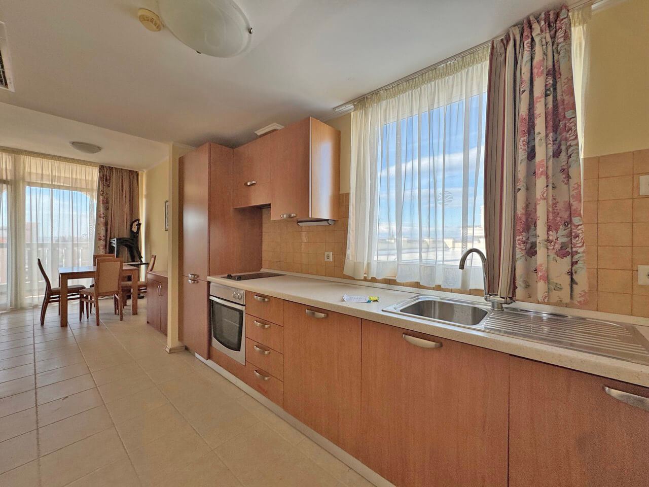 Ексклузивен двустаен апартамент на първа линия в Поморие – лукс, престиж и инвестиция с незабавна възвръщаемост