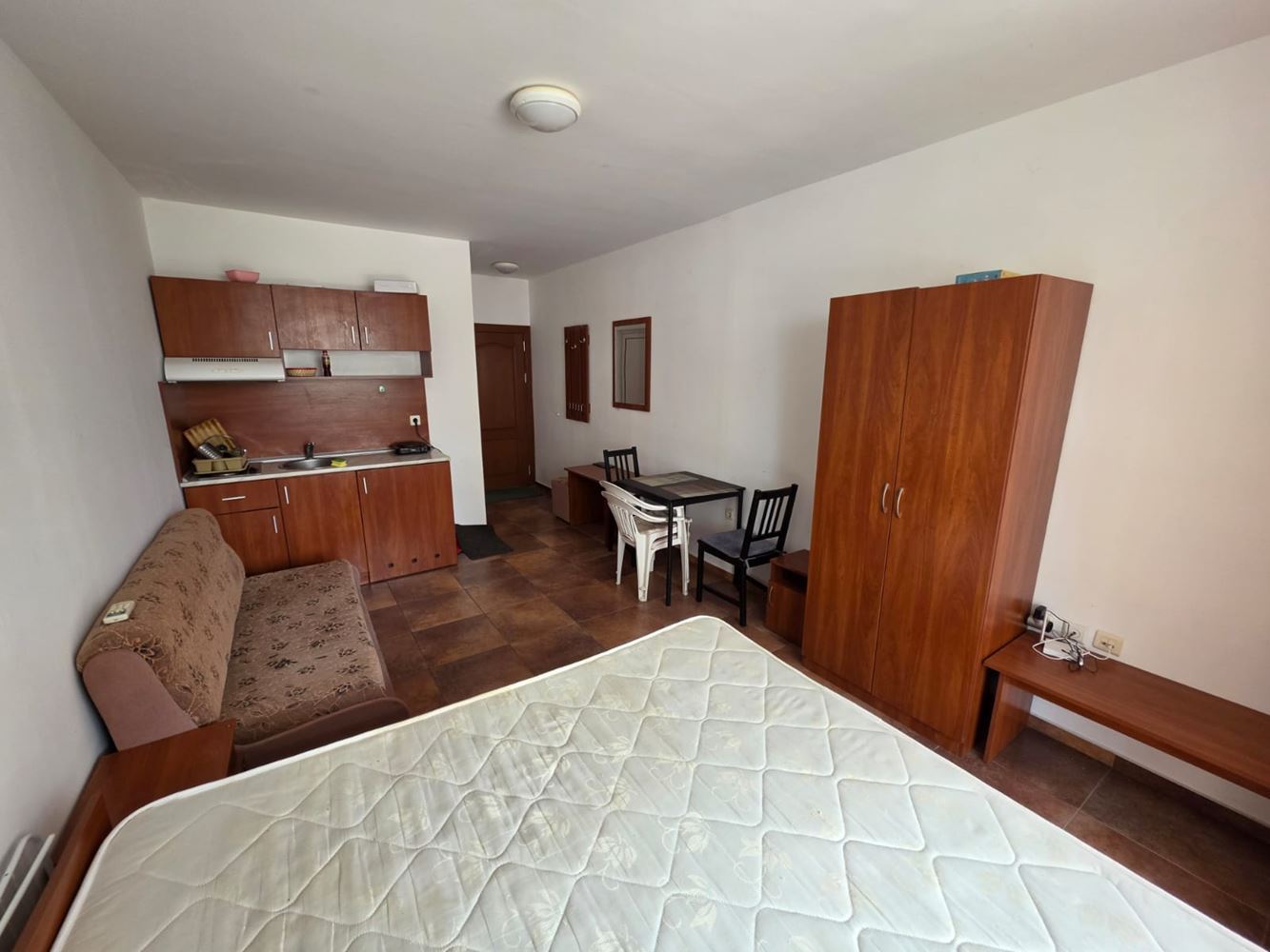 Студио на Слънчев бряг – модерна сграда, отлична локация и пълни удобства за почивка и инвестиция