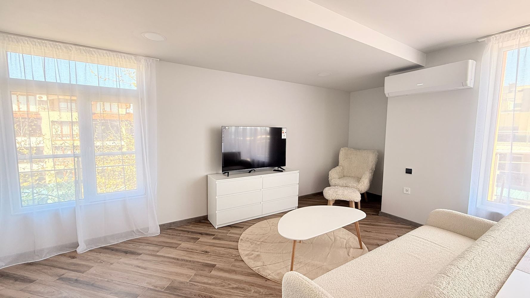 Луксозен четиристаен апартамент на първа линия в Равда – простор, престиж и впечатляваща морска панорама