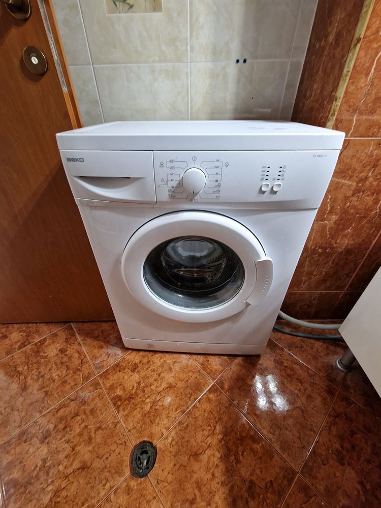 Обзаведено студио с гледка към басейн в отличен комплекс до аквапарка в Слънчев бряг