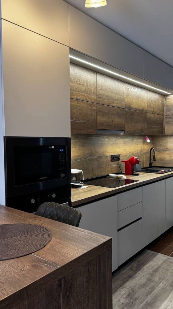 Двустаен апартамент в престижен комплекс с гледка към морето и зеленина