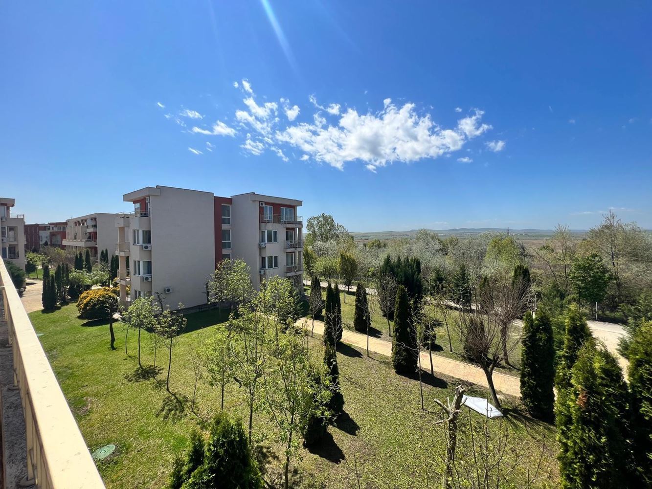 Просторно и напълно обзаведено студио в Слънчев бряг – готово за живот или инвестиция