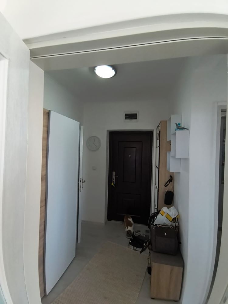 Реновиран двустаен апартамент с панорамна гледка в модерен комплекс близо до Слънчев бряг