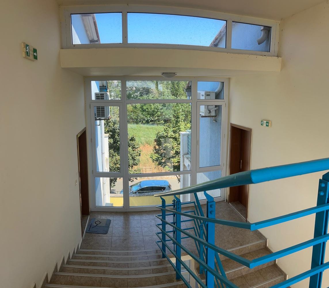 Просторен двустаен апартамент в Слънчев бряг – само на 300 м от плажа