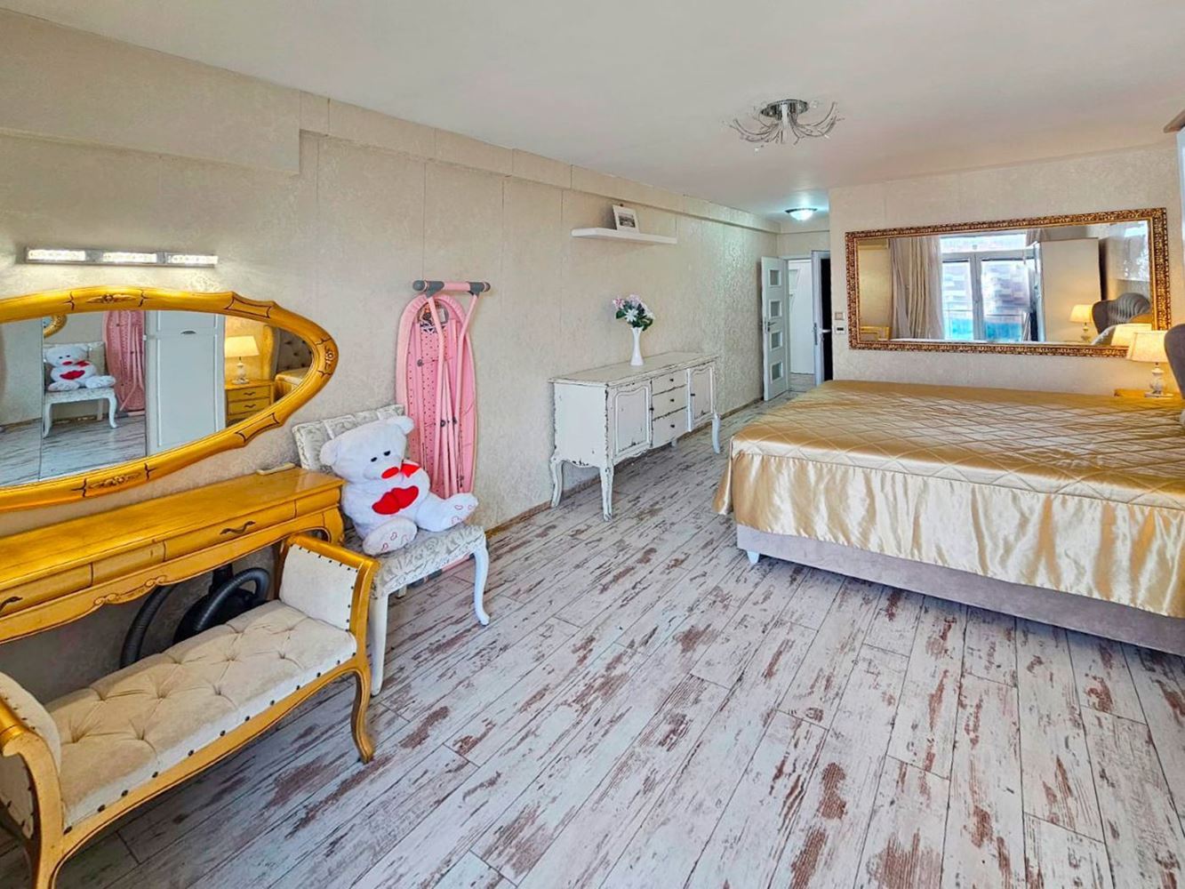 Луксозен тристаен апартамент с морска гледка на първа линия в Равда – 114 м², две тераси и пълен комфорт