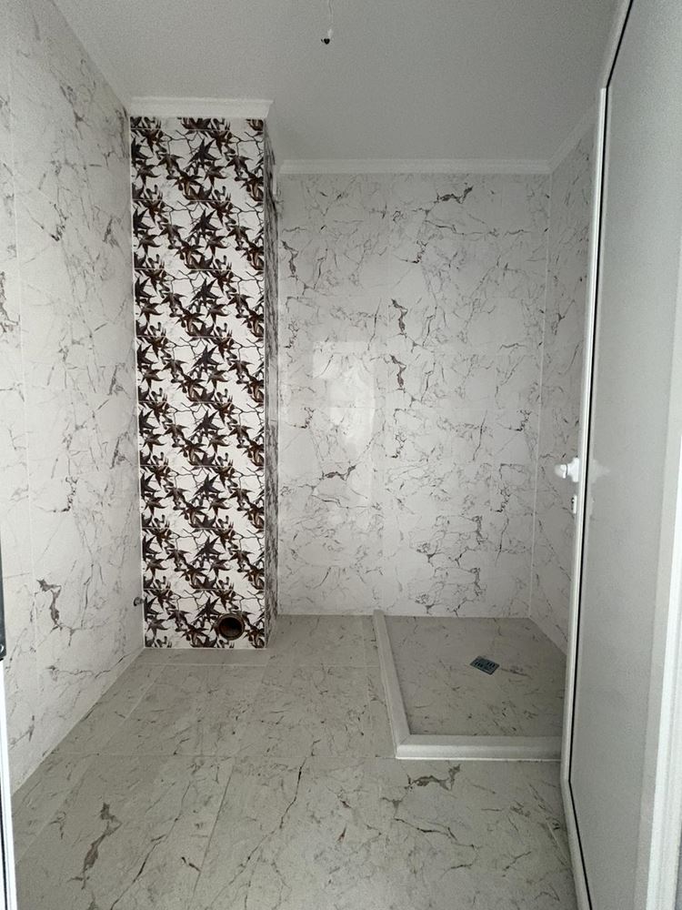 Просторен двустаен апартамент с гледка към морето в Поморие – готов за мебелиране