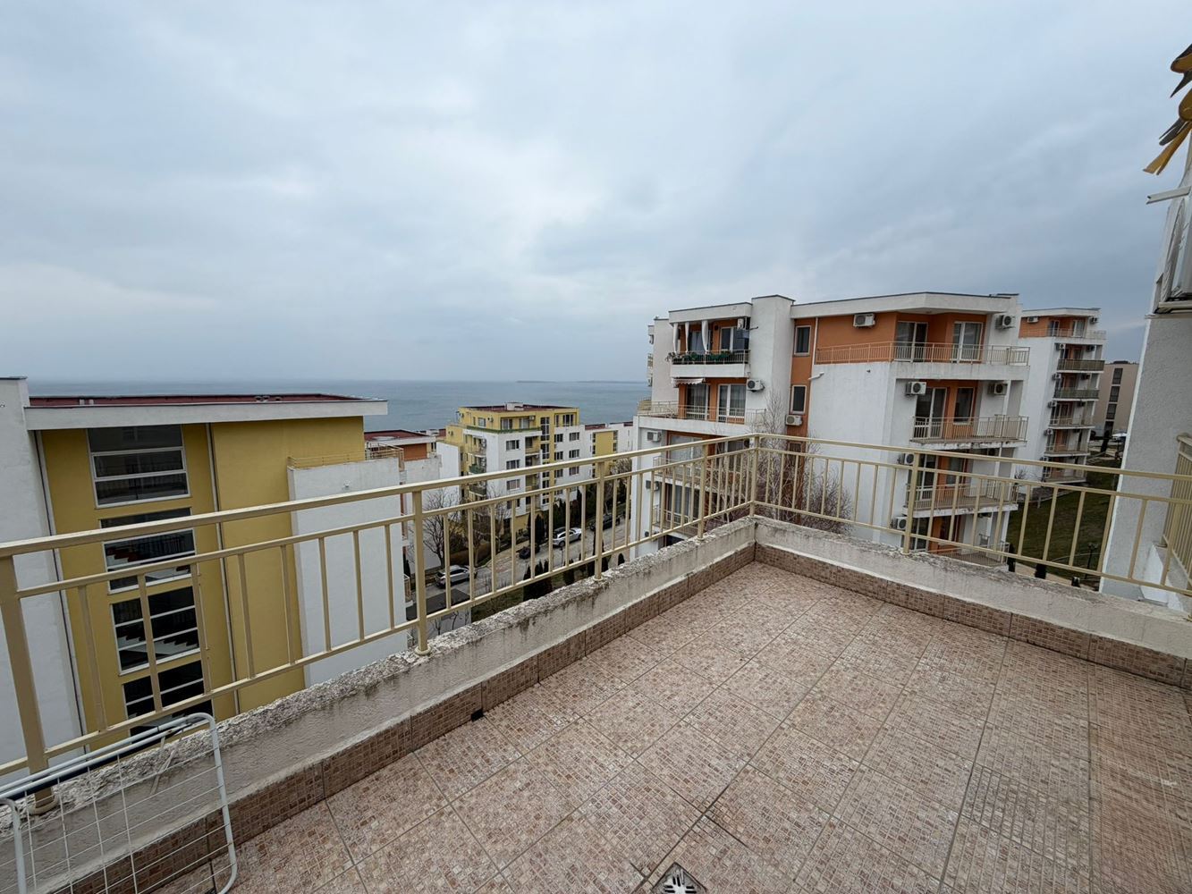 Панорамно студио с морска гледка в Свети Влас – впечатляваща локация, мащабен комплекс и инвестиция от висок клас