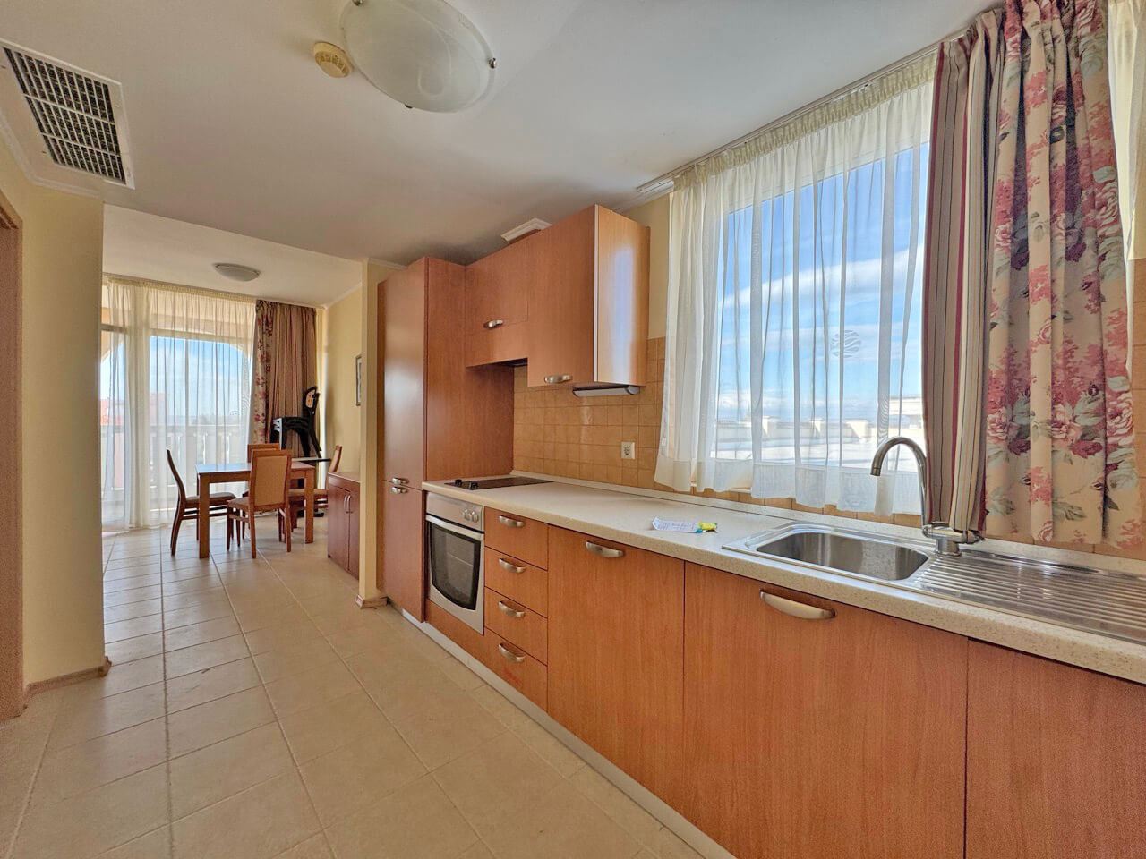 Ексклузивен двустаен апартамент на първа линия в Поморие – лукс, престиж и инвестиция с незабавна възвръщаемост