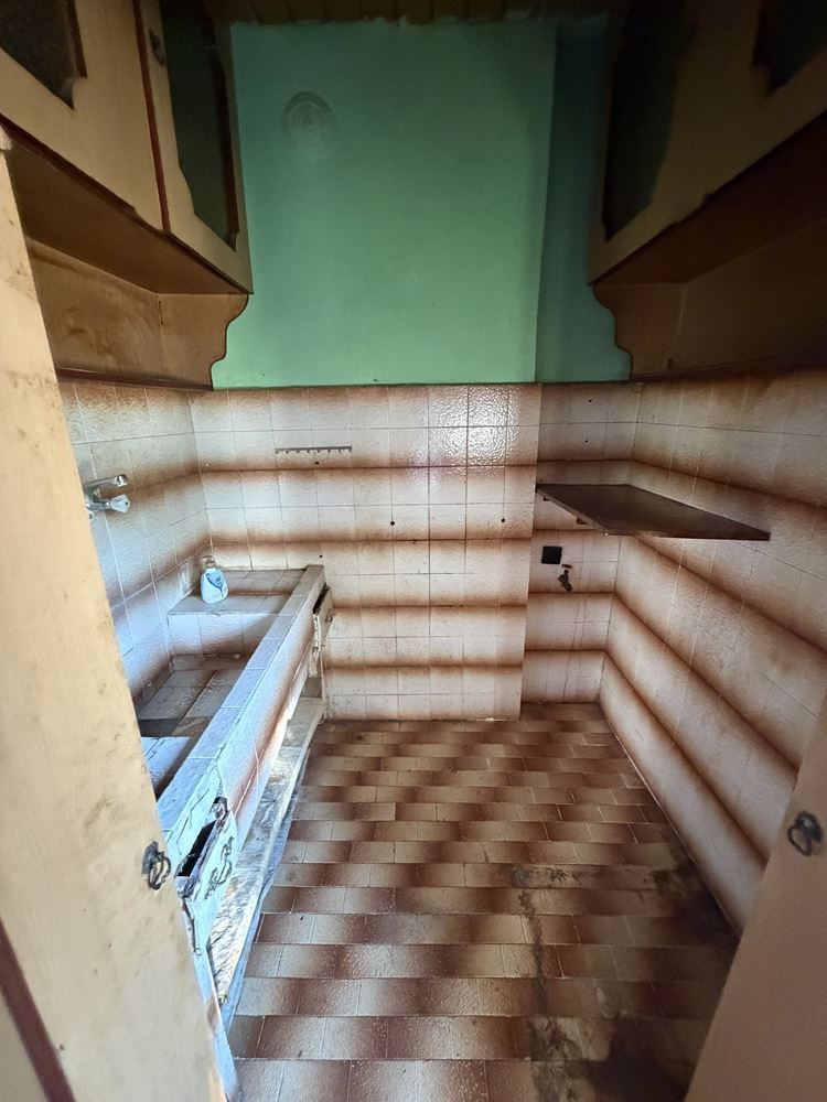 Инвестиционен ДИАМАНТ в супер центъра на Бургас! 