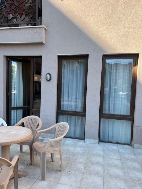 Просторно студио в луксозен комплекс само на 50 м от плажа в Слънчев бряг