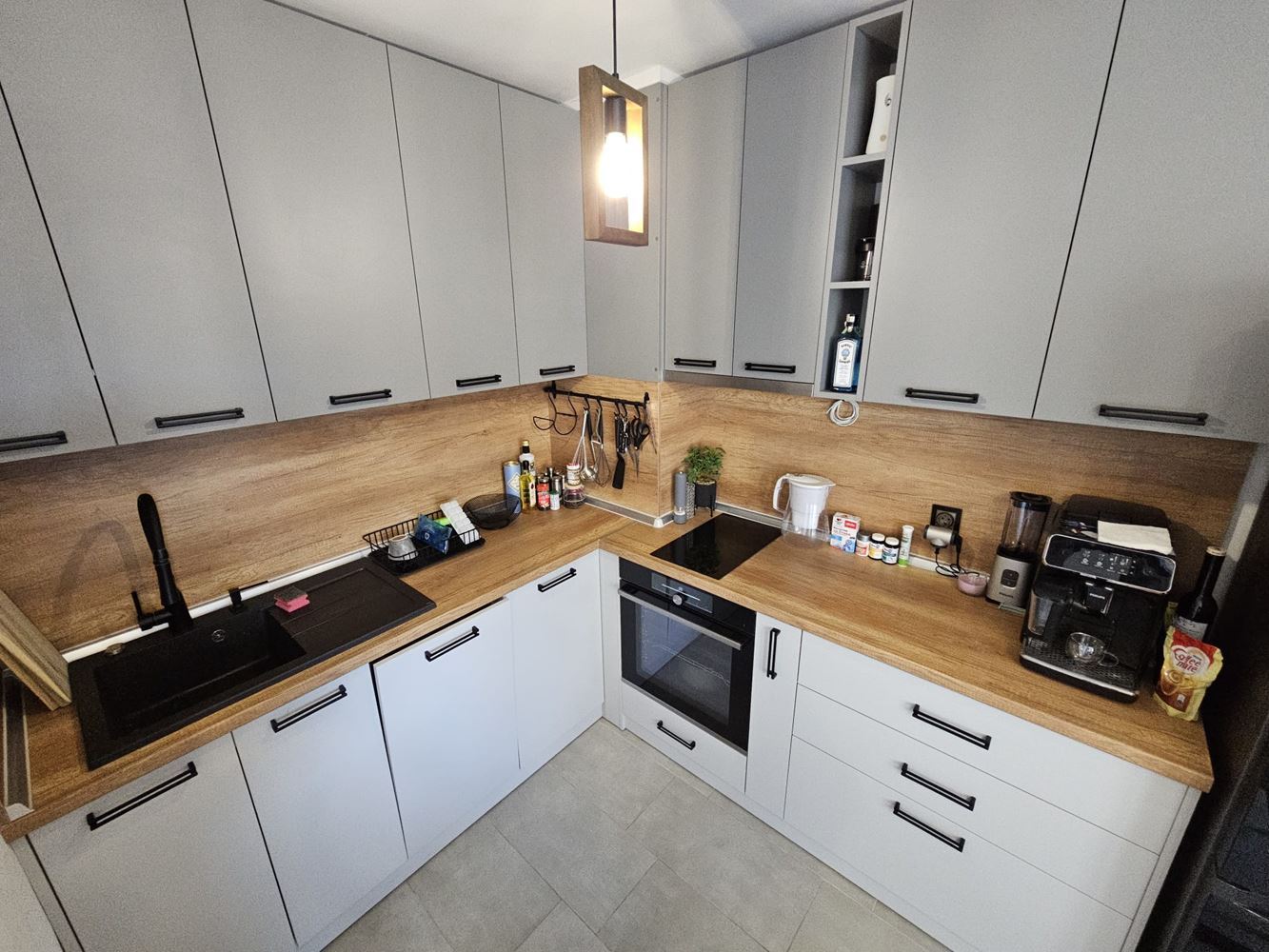 Просторен и светъл тристаен апартамент с две големи тераси в Меден Рудник – идеален за семейство или инвестиция