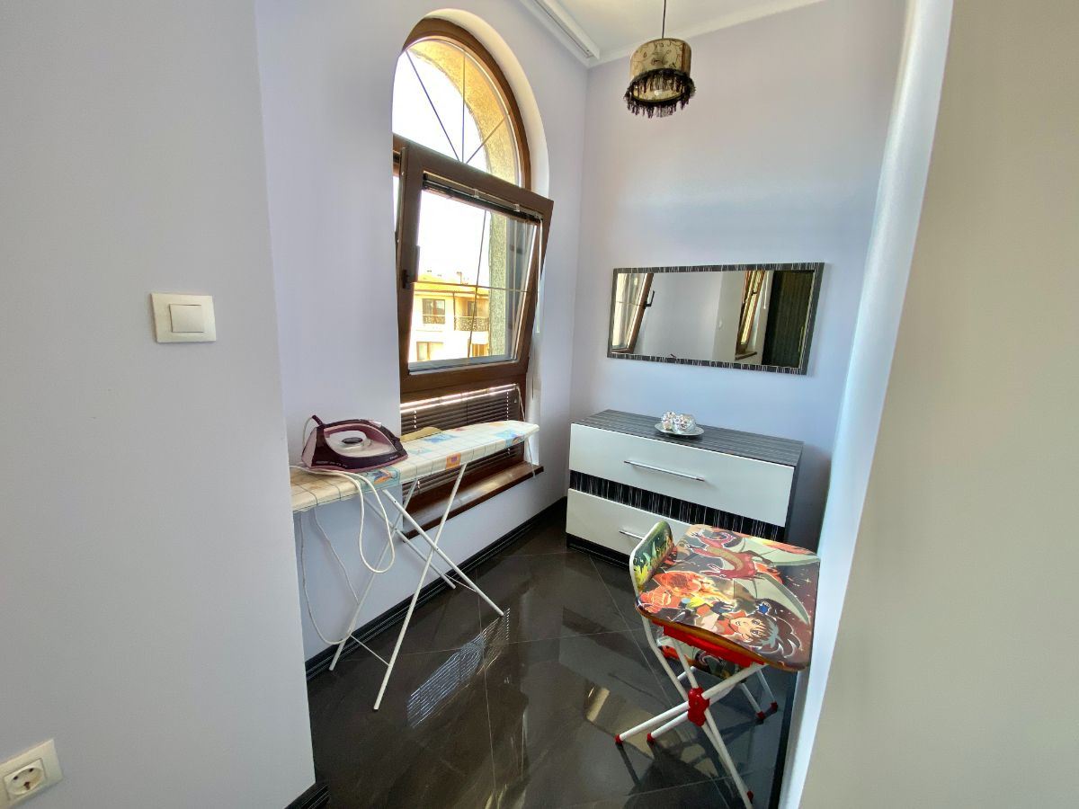 Уникален апартамент на две нива в комплекс от премиум клас в град Несебър