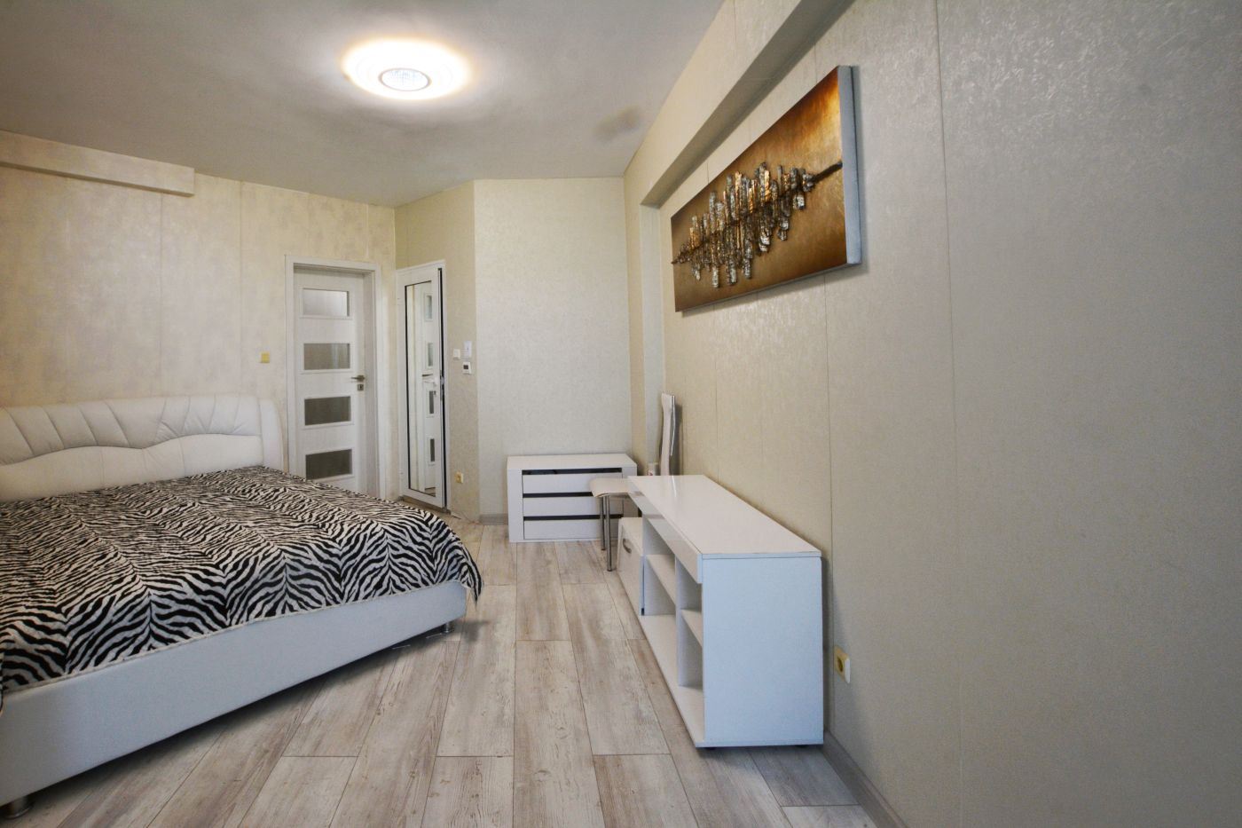 Луксозен тристаен апартамент с морска гледка на първа линия в Равда – 114 м², две тераси и пълен комфорт
