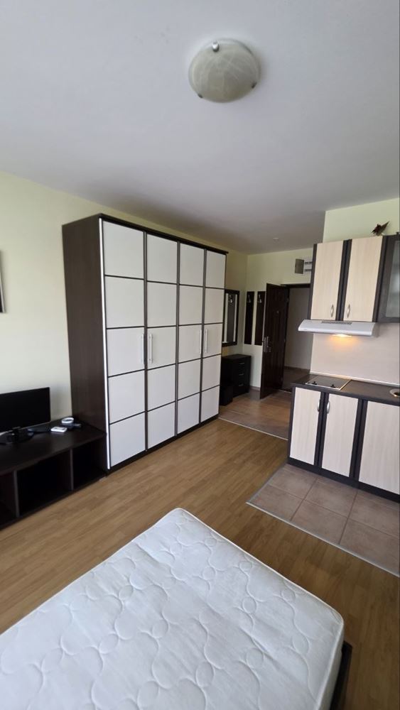 Практично и уютно студио на Слънчев бряг – уют и спокойствие с гледка към басейна