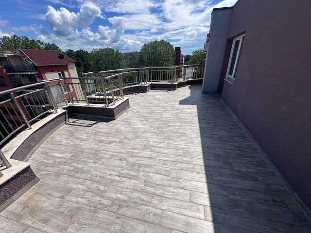 Ново строителство в Слънчев бряг – голям тристаен апартамент без месечни такси!