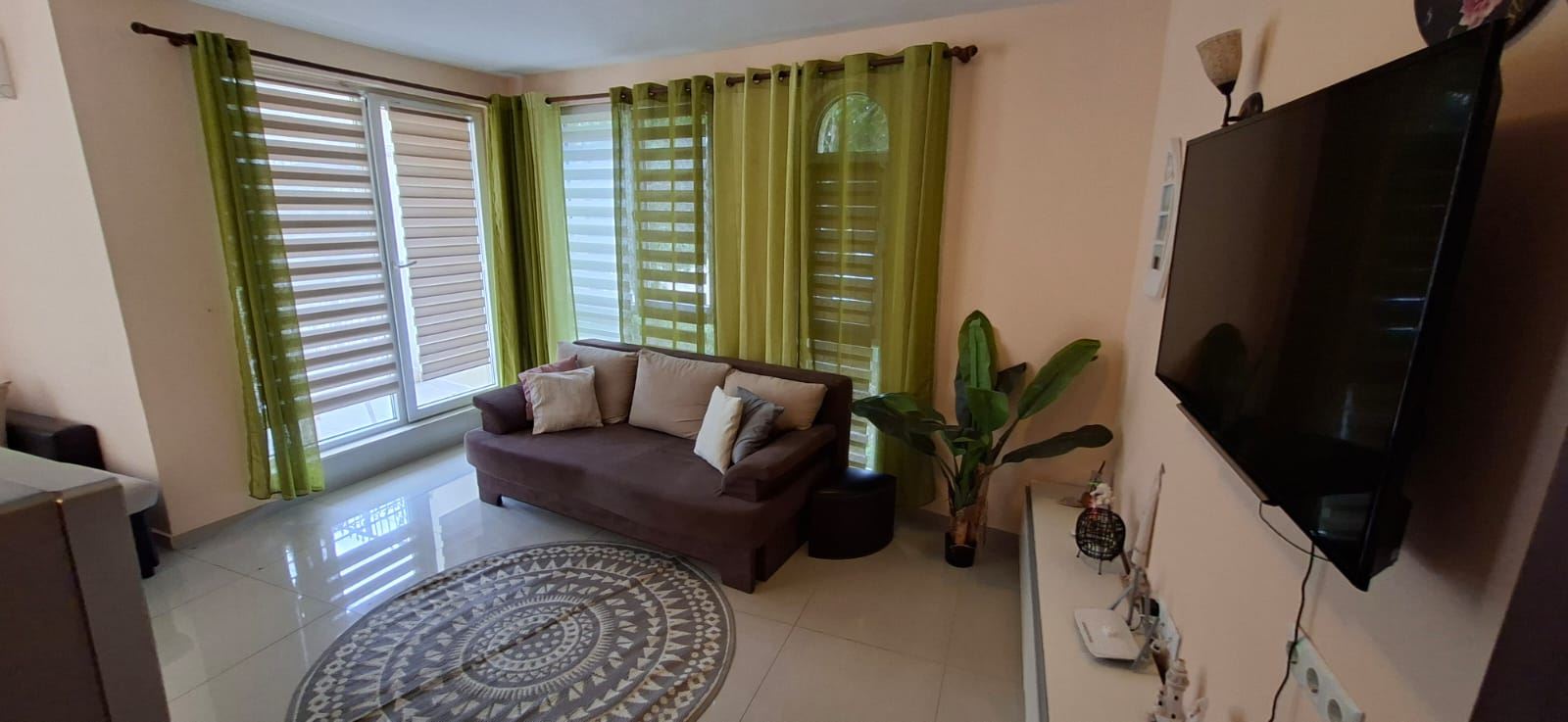 Комфорт и практичност до морето – напълно обзаведен двустаен апартамент в Свети Влас