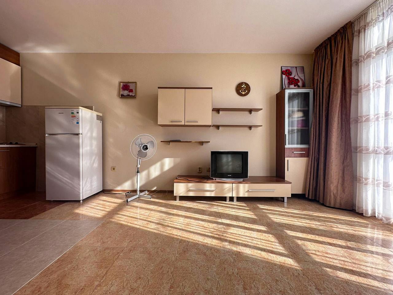 Просторен двустаен апартамент с Акт 16 в Слънчев бряг – комфорт, стил и готов за живеене