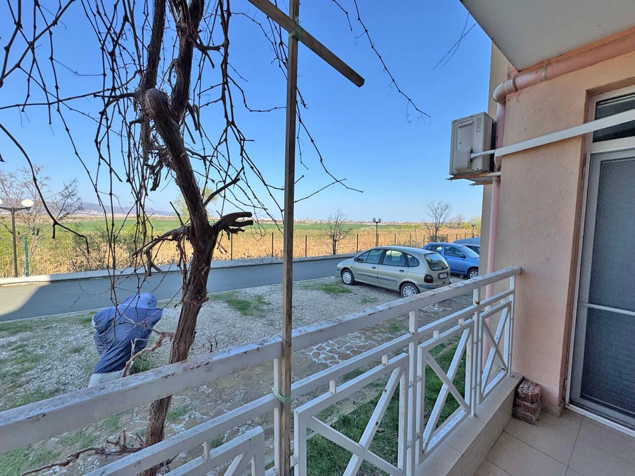 Тристаен апартамент в комплекс с добре организирана среда и уютна атмосфера