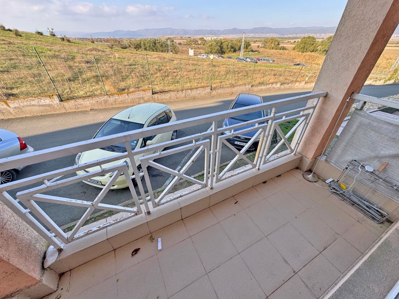 Функционално тристайно жилище на партер в модерен комплекс в района на Слънчев бряг