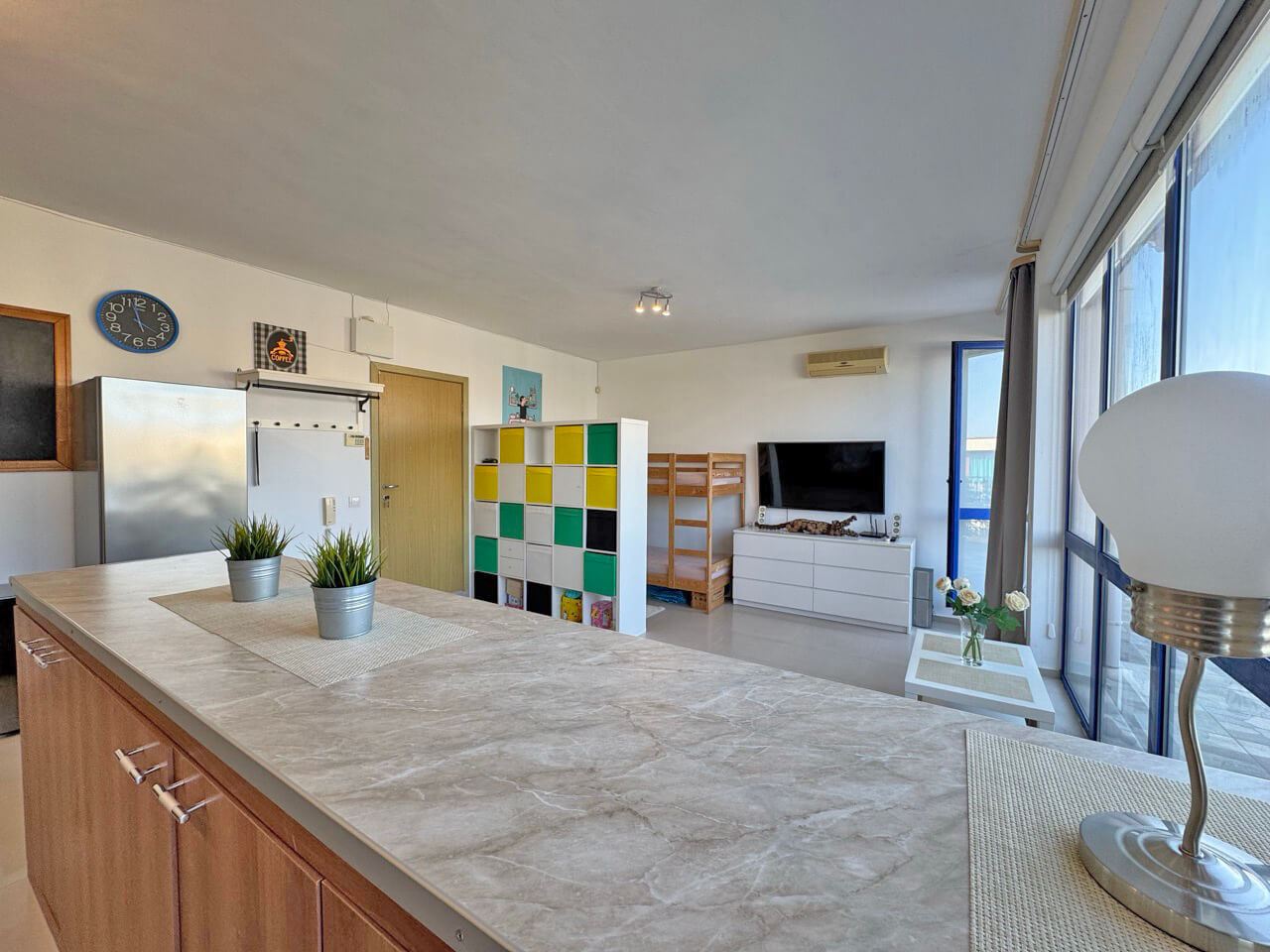 Луксозен пентхаус в Слънчев бряг с впечатляваща панорамна тераса и отлична локация