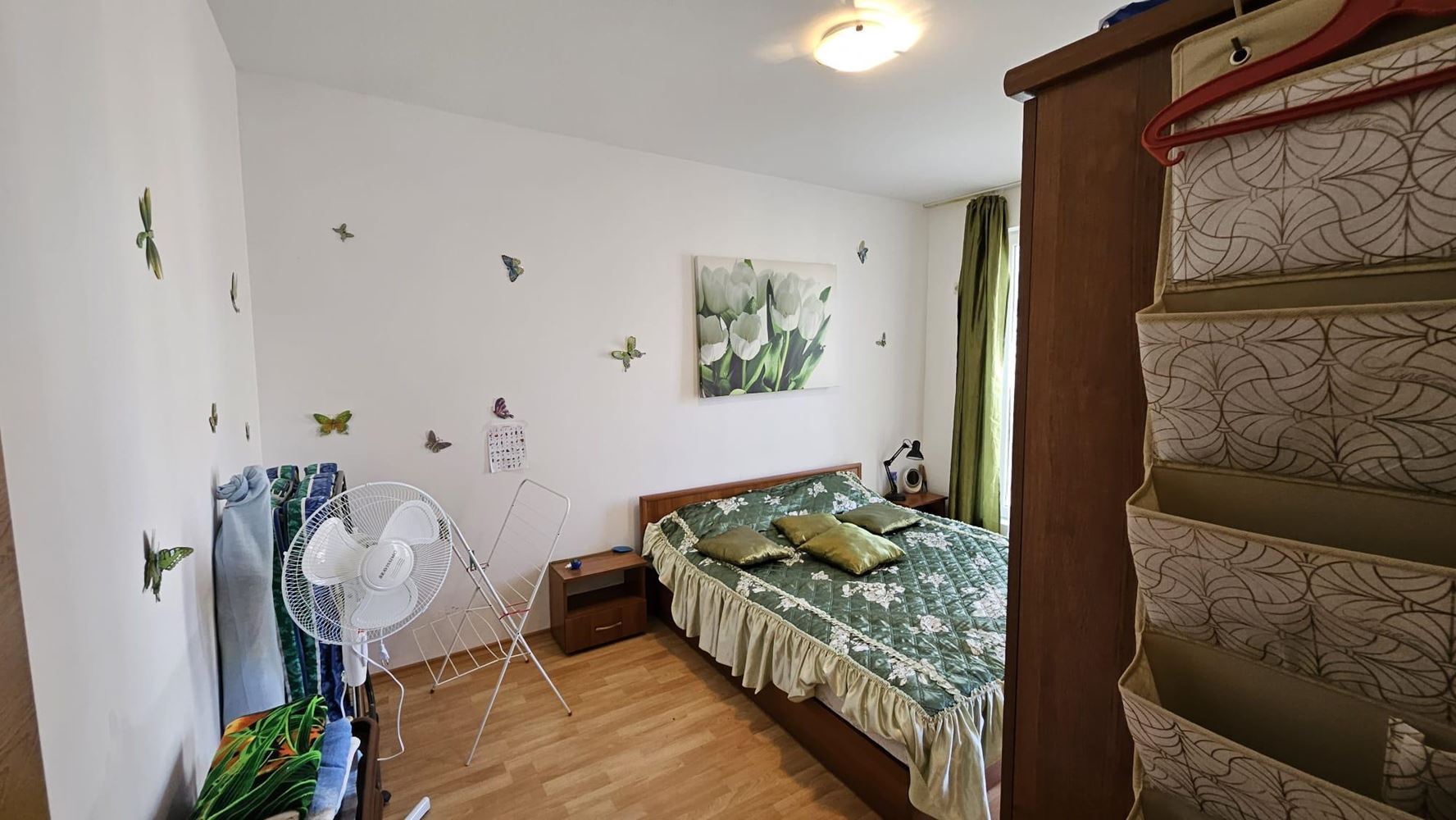 Модерен двустаен апартамент в затворен комплекс с басейни и водни атракции в района на Слънчев бряг