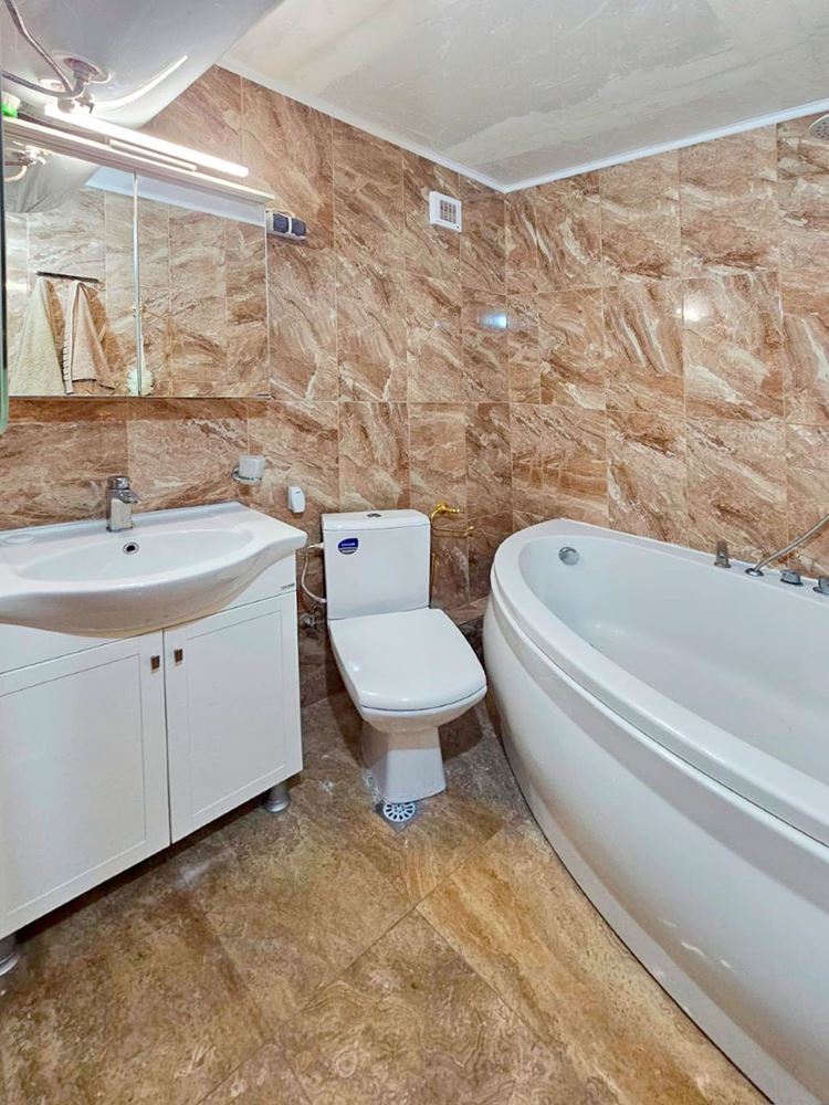 Луксозен тристаен апартамент с морска гледка на първа линия в Равда – 114 м², две тераси и пълен комфорт