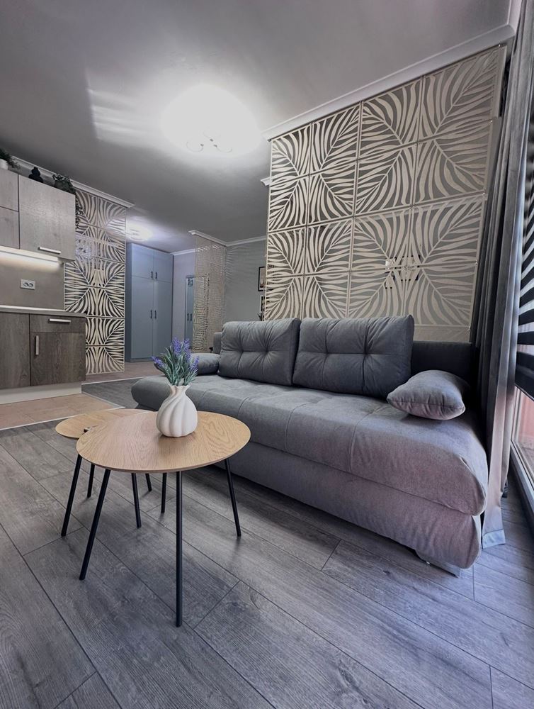 Двустаен апартамент с частична морска гледка в Св. Влас – обзаведен, след ремонт, в луксозен затворен комплекс