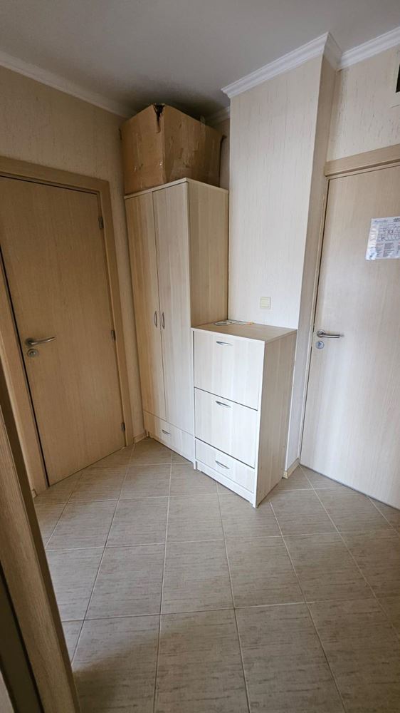 Просторен двустаен апартамент на първа линия море в Царево с пълно обзавеждане