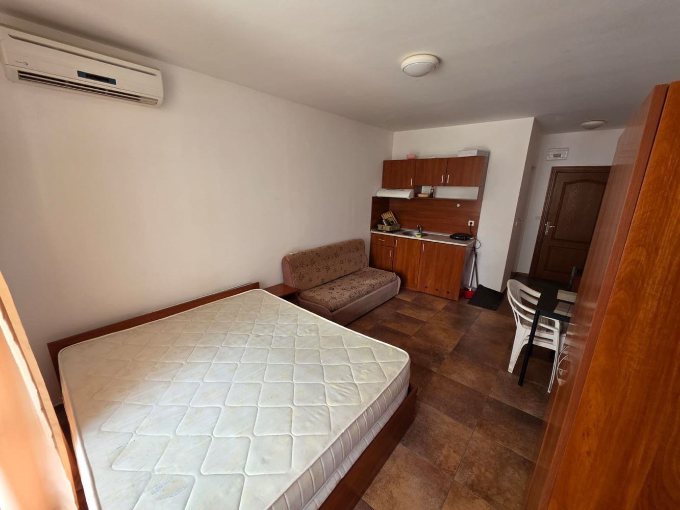 Студио на Слънчев бряг – модерна сграда, отлична локация и пълни удобства за почивка и инвестиция