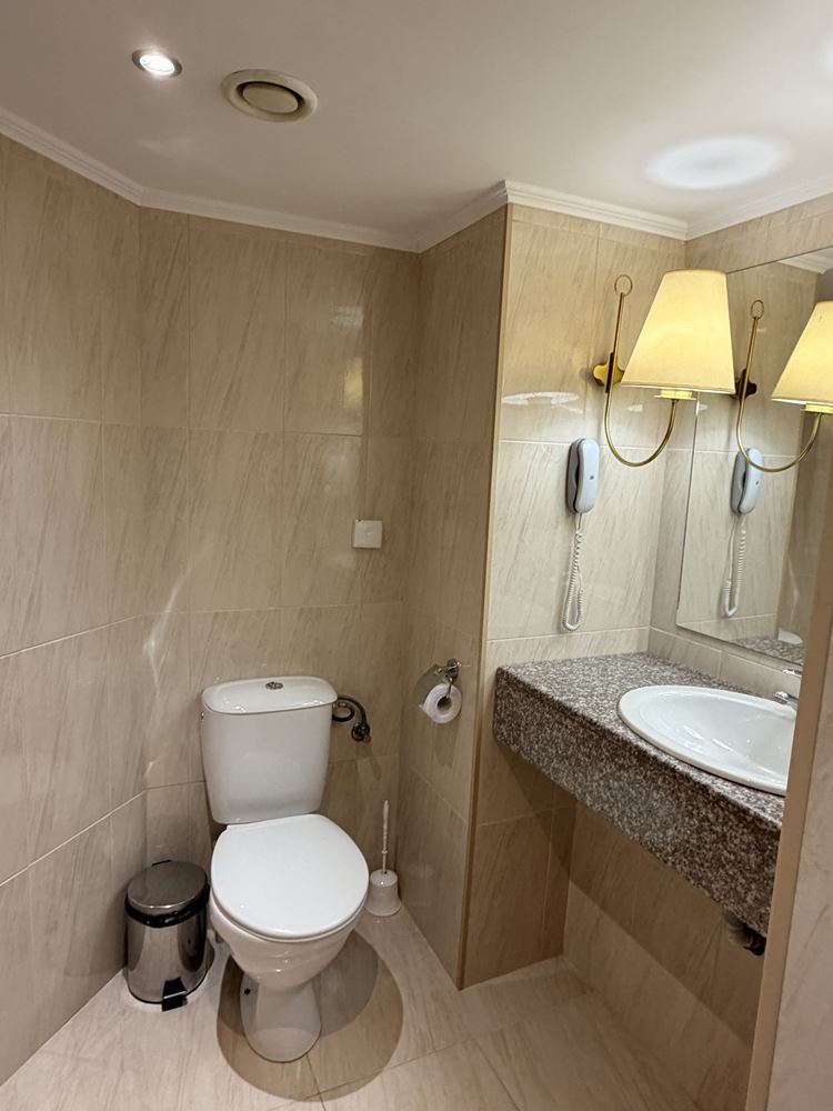 Ексклузивно студио с градина и директен достъп до басейн – на 100 м от морето в Слънчев бряг