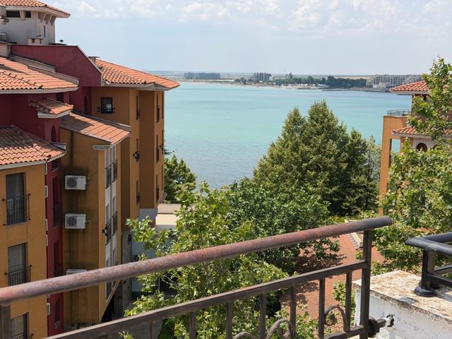 Студио с морска панорама на първа линия – вашият ваканционен дом в Ахелой