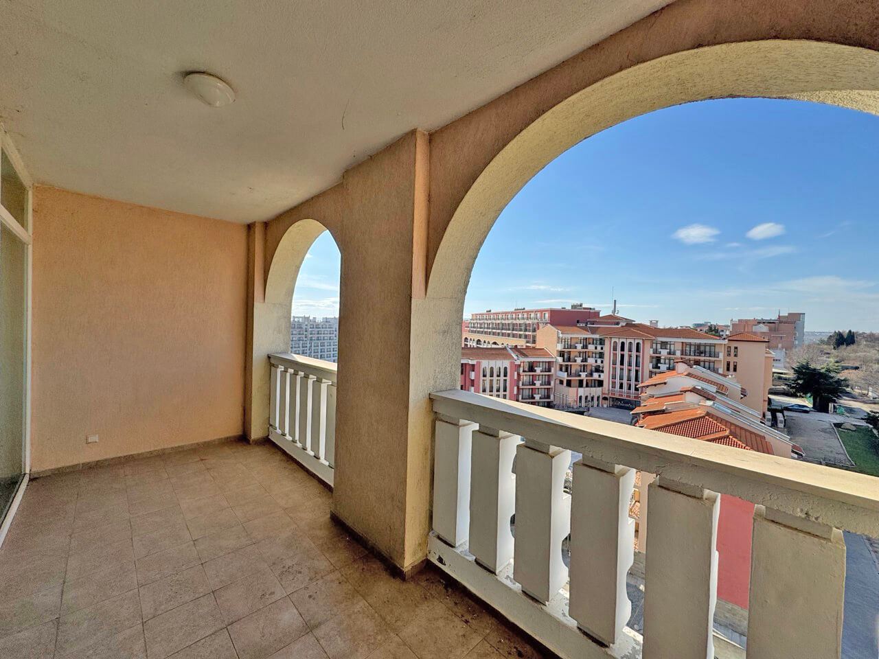 Ексклузивен двустаен апартамент на първа линия в Поморие – лукс, престиж и инвестиция с незабавна възвръщаемост