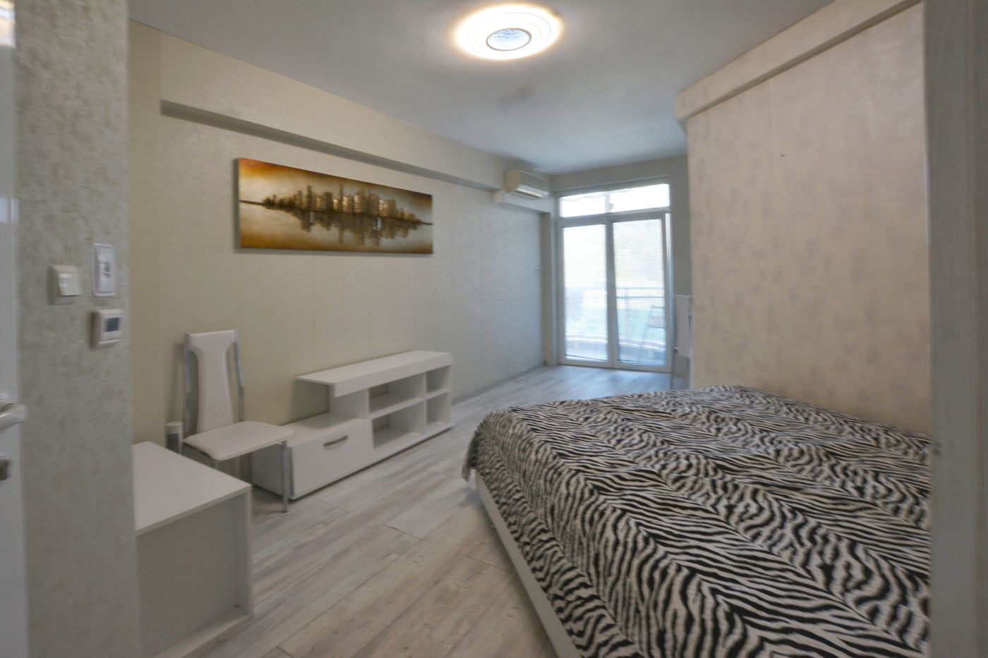 Луксозен тристаен апартамент с морска гледка на първа линия в Равда – 114 м², две тераси и пълен комфорт