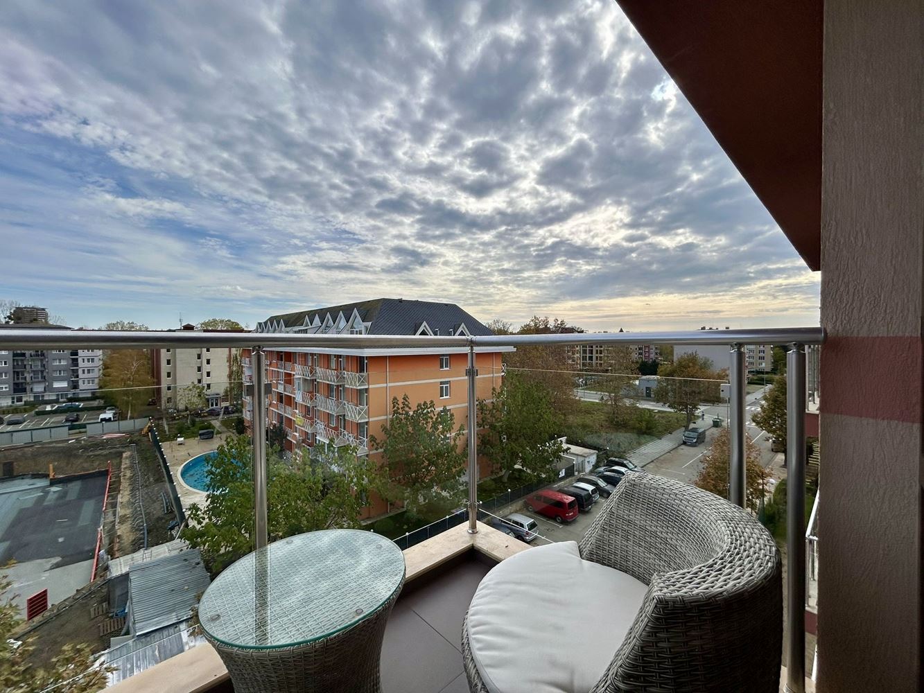 Модерно студио в престижен комплекс на Слънчев бряг – идеално за инвестиция и комфортен живот