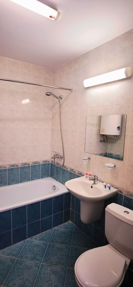 Просторен тристаен апартамент на последен етаж в Слънчев бряг — комфорт, стил и зелена хармония край морето