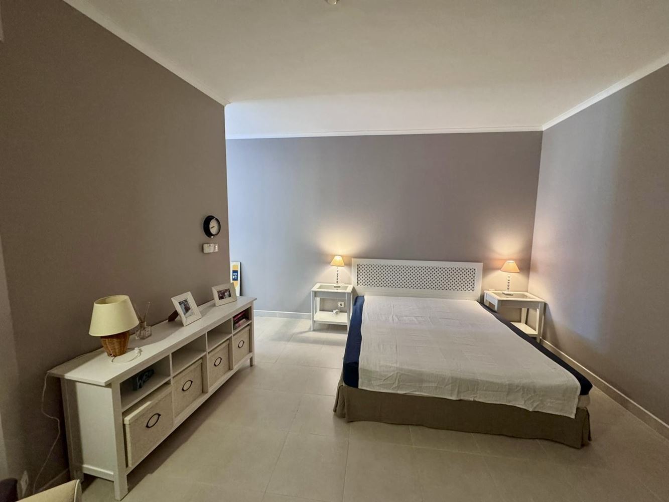 Луксозен двустаен апартамент в престижен комплекс на първа линия - комфорт, стил и безкрайни удобства